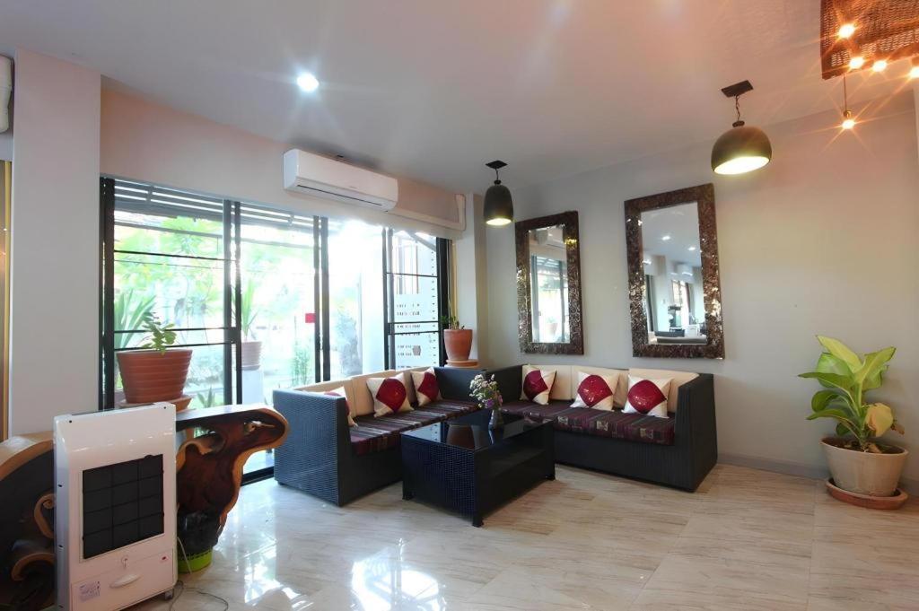 Sripoom Boutique House Hotel Chiang Mai Exterior photo